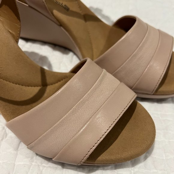 COLLECTION by Clarks Lafley Aletha Dusty Pink Leather Wedge Sandals - Size 8 - Picture 2 of 9